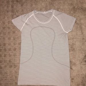 Lululemon Swiftly Tech Top